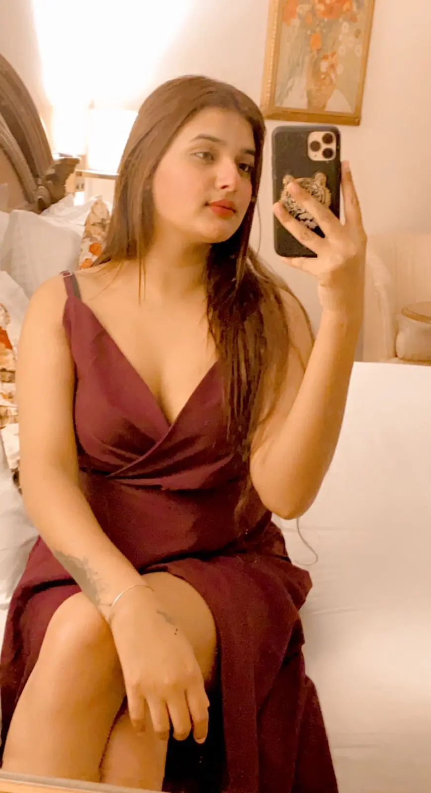 100 % Genuine sexy VIP call girls are provided safe secure service